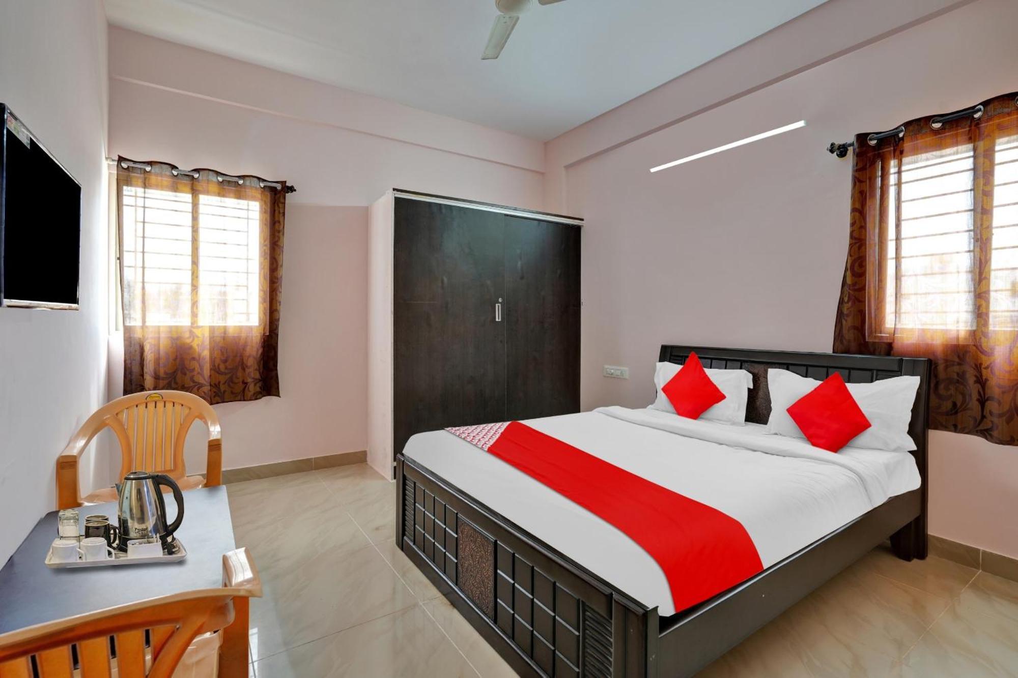 Spot On Sanjay Lodge Yelahanka ภายนอก รูปภาพ